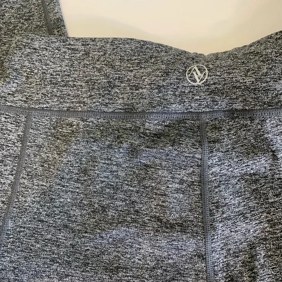 Adrienne Vittadini Sport 7/8 Leggings - Picture 3 of 7